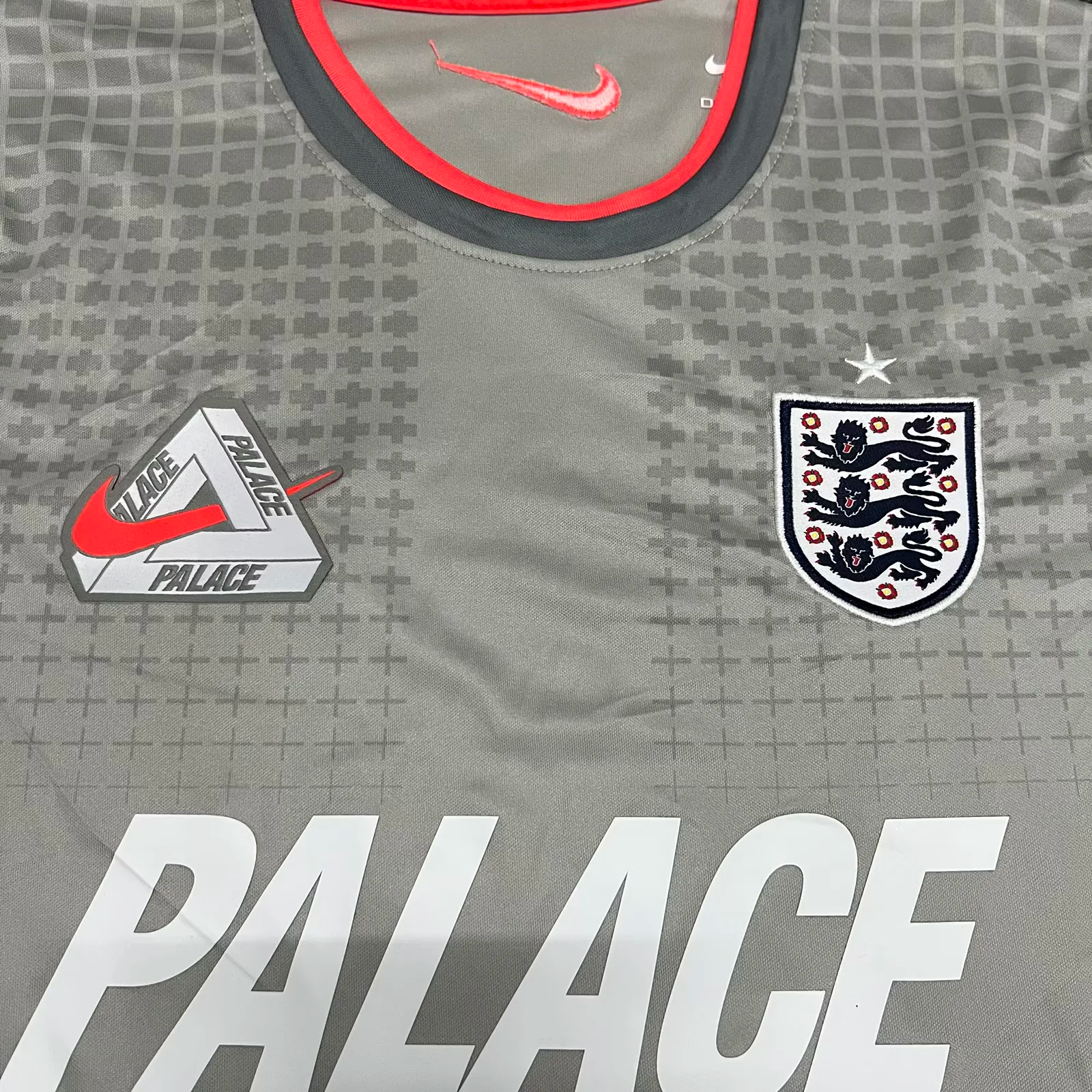 Inglaterra x Palace Versión Aficionado